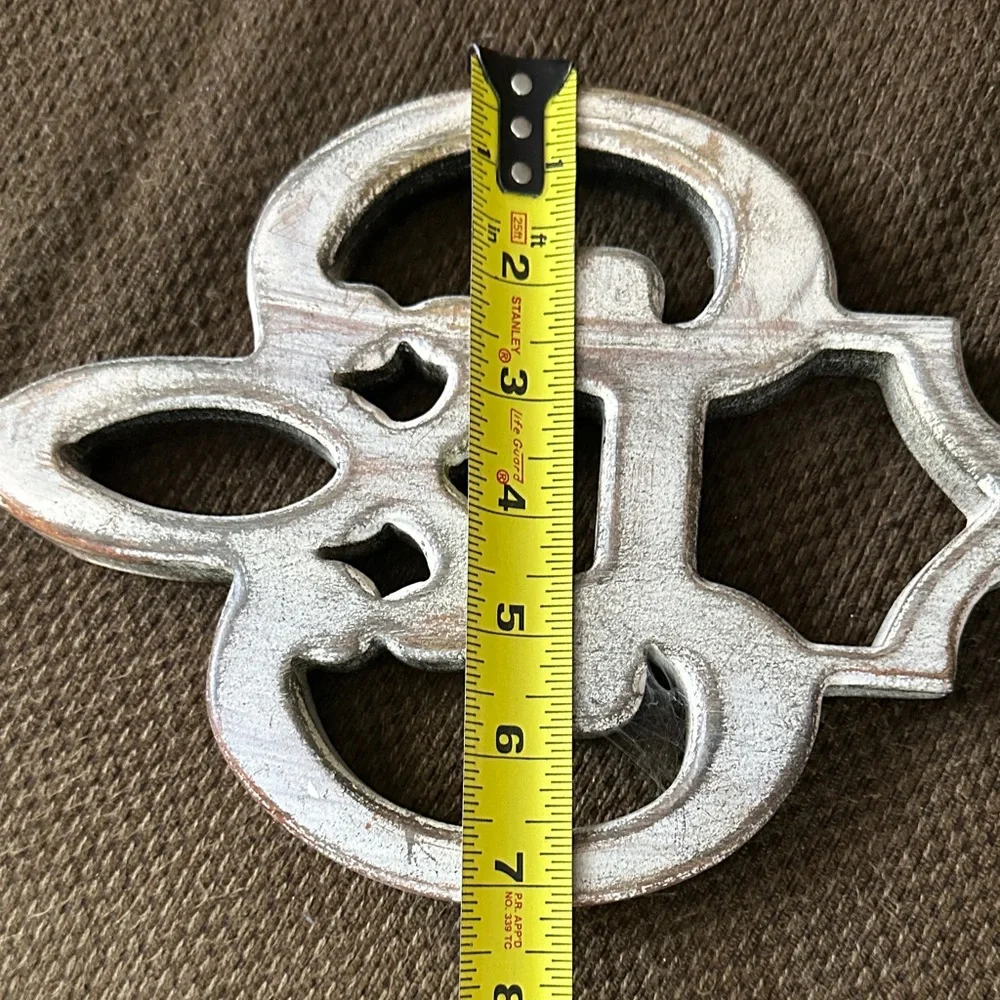 Rustic Brown Wall Key Decor - Picture 9 of 9